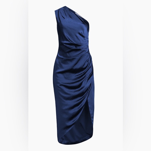 New Elliatt Dress - Picture 3 of 9